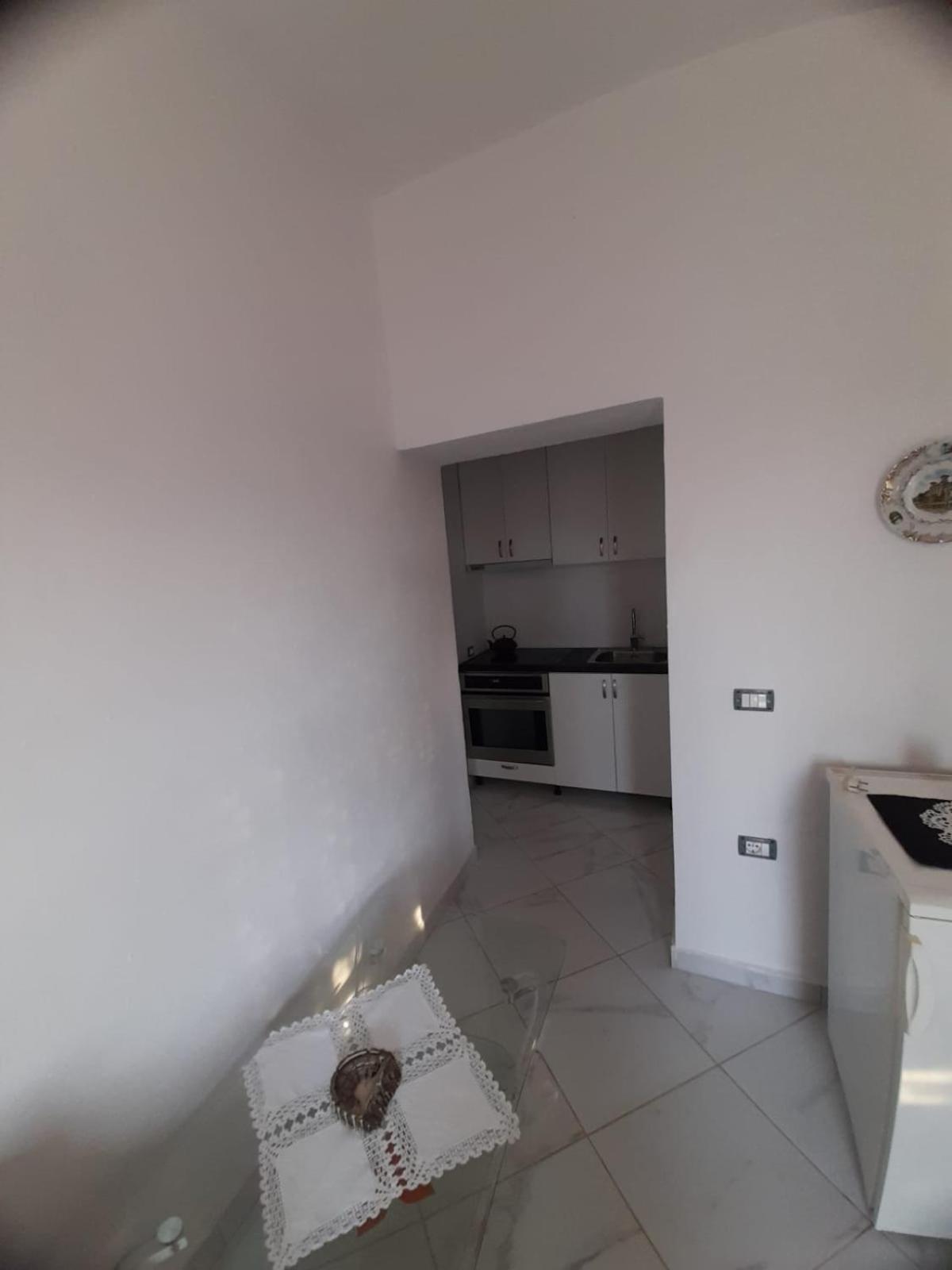Rey Garden Villa Vlore Room photo